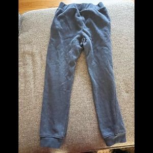 Boy’s sz 10 DKNY sweat pants 👖